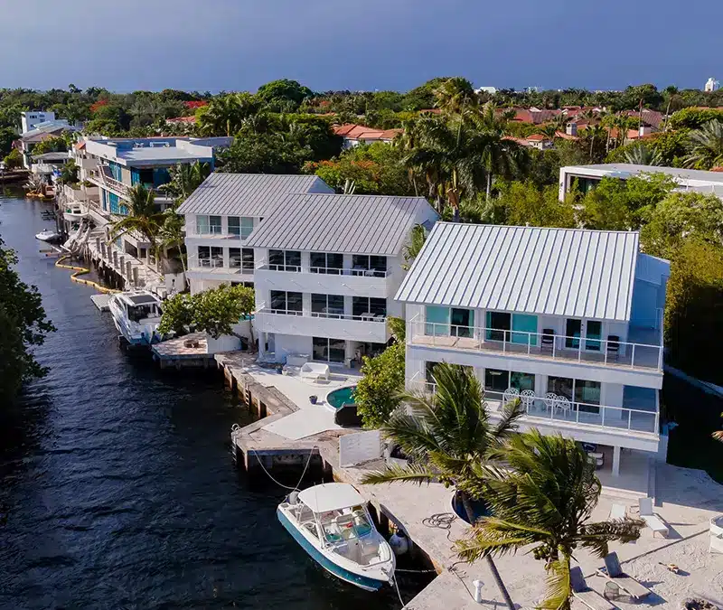 Metal roof on a Florida home